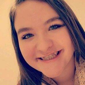 Meet your Posher, Mackenzie